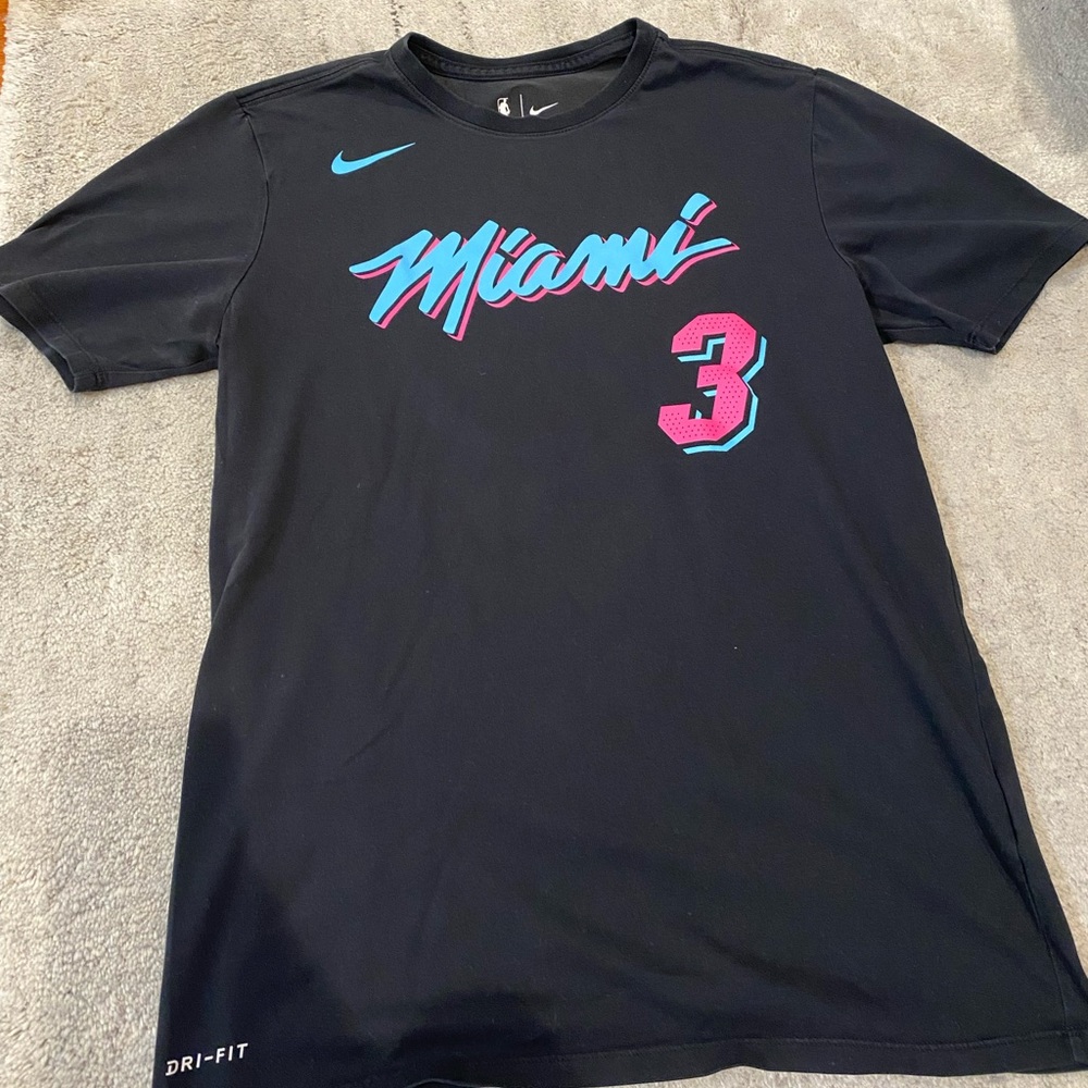 Mens Nike Miami Heat Dwyane Wade Tshirt